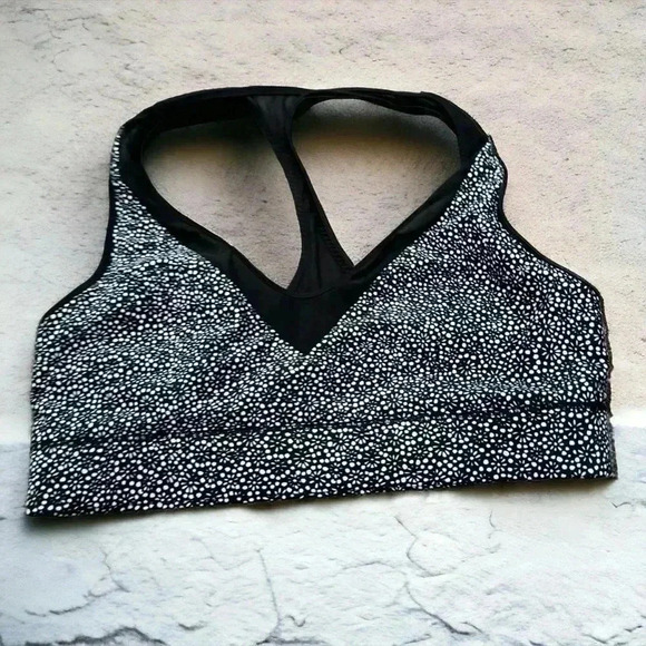LULULEMON Black  & White Floral Print Sports Bra 4 - Picture 1 of 4